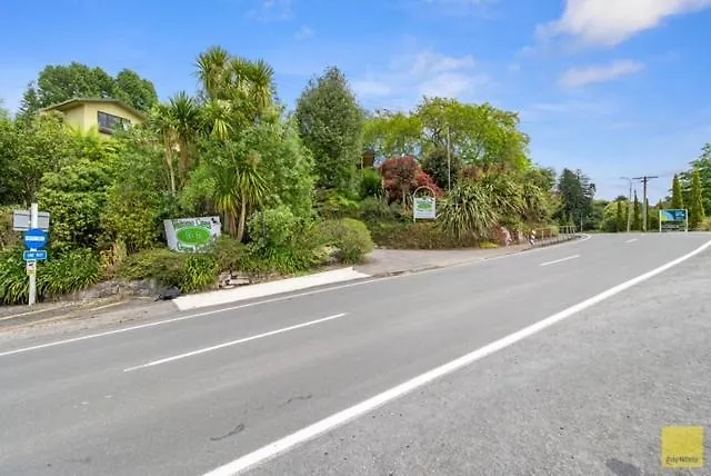 Waitomo Caves Guest Lodge