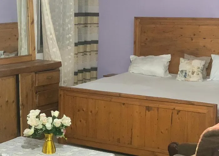 Appartements Meubles Dans Une Somptueuse Villa Ziguinchor