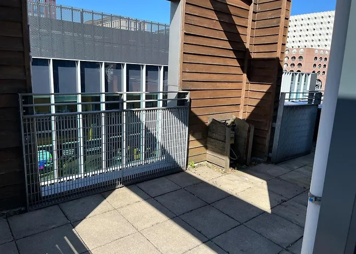 2 Morden Apartment In City Centre Manchester
