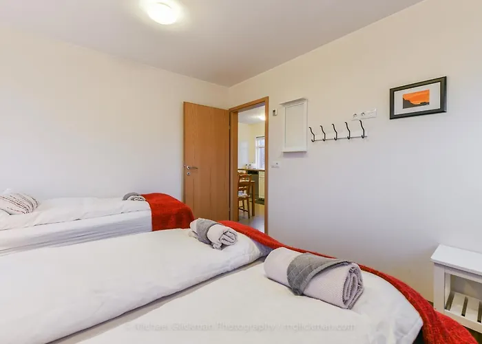 Sythra-Skoerthugil Guesthouse Varmahlid 