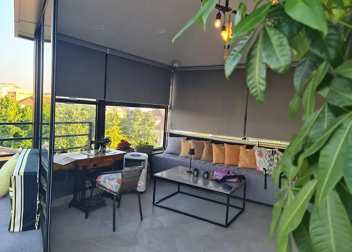 The Rooftop Hostel Shkoder