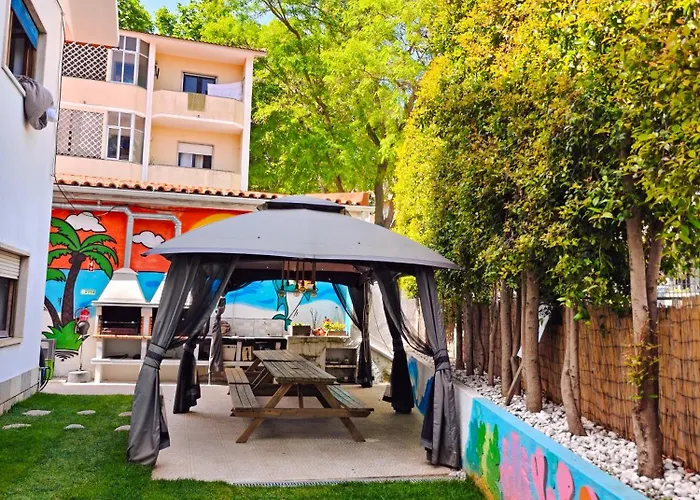 Lisbon Soul Surf Camp Hostel Cascais