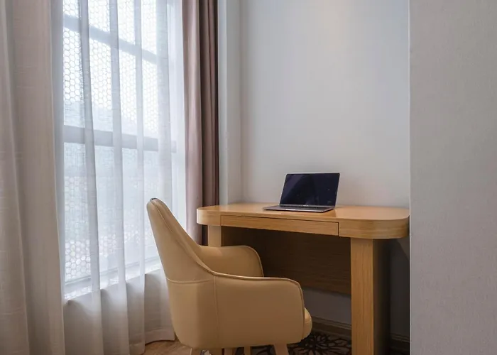 Vienna Hotel Fuzhou Mawei Banzheng Cultural Scenic Area Branch