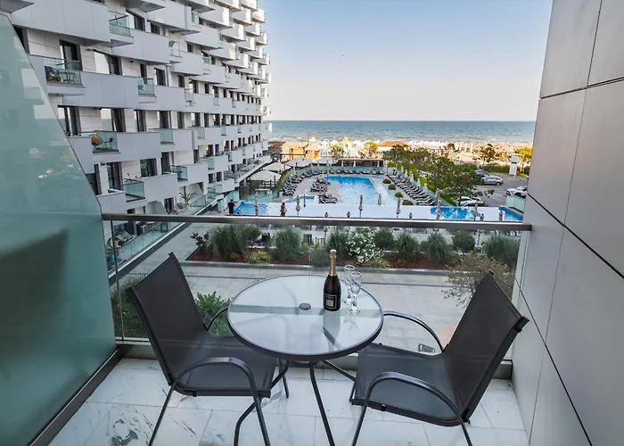 Two Seaview Studio - Infinity Pool & Spa Resort Navodari