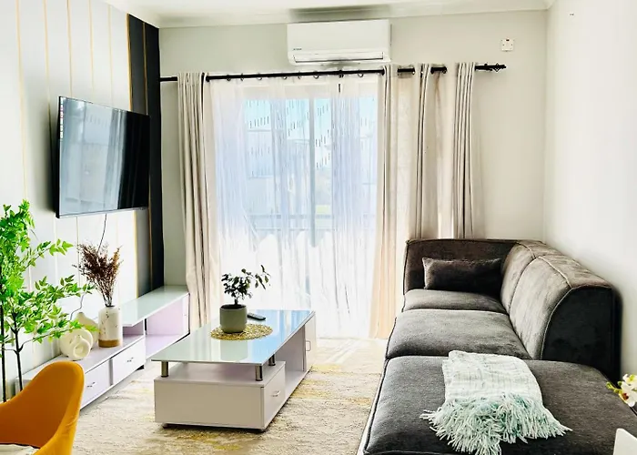Enzo Stays - Sarona City Gaborone