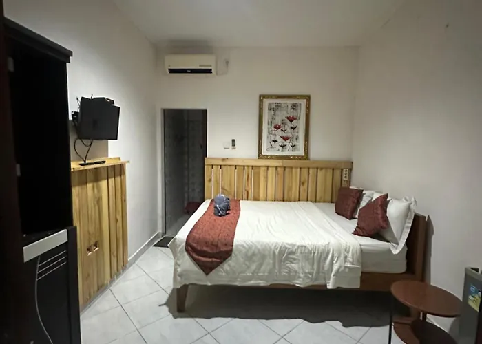Sari Buana Bed & Breakfast Kuta 