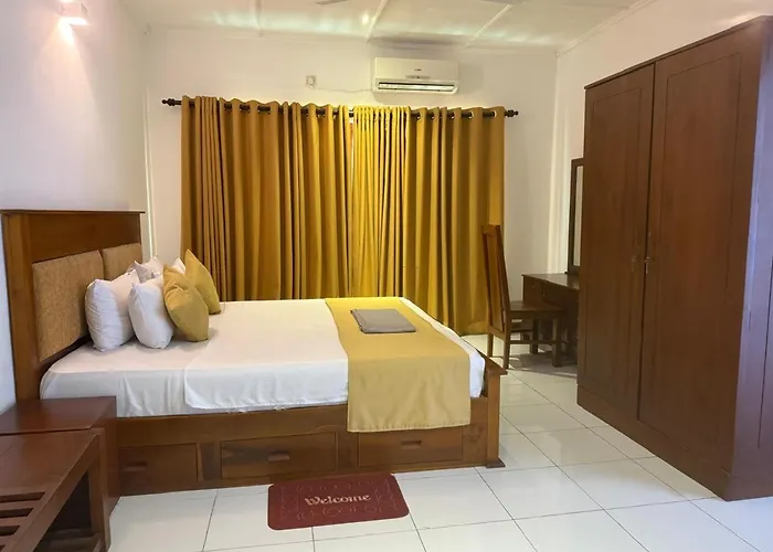 Urban Deck Bed & Breakfast Colombo