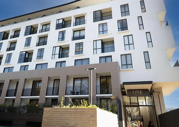 One Rosebank-Backup Power &Water Apartment Johannesburg