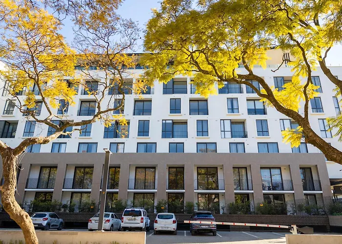 One Rosebank-Backup Power &Water Apartment Johannesburg