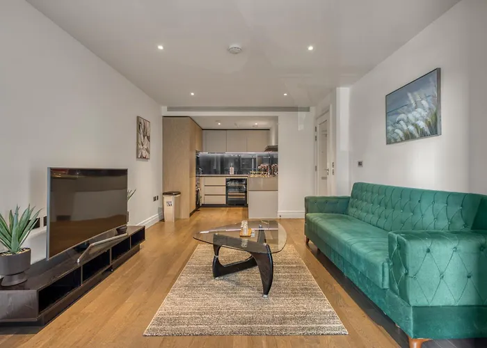 Battersea Power Station 2Br 2Ba Riverside London
