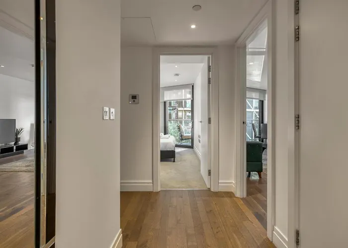 Battersea Power Station 2Br 2Ba Riverside London