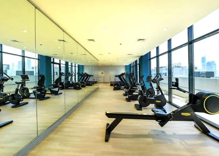 Modern Studio Near Downtown Dubai, Few Mins Walk To Hartland Greens Park, Azizi Riviera 43, Al Merkadh By Deluxe Holiday Homes
