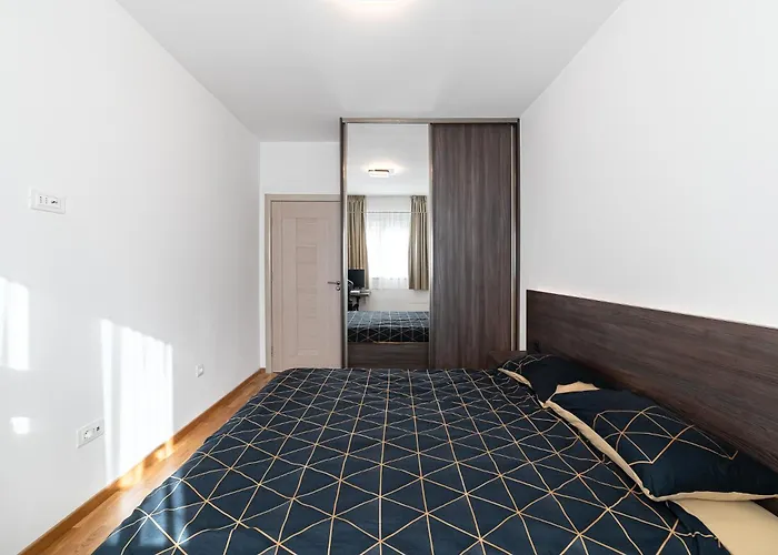 Aurora 2 Apartment With Garage Budva