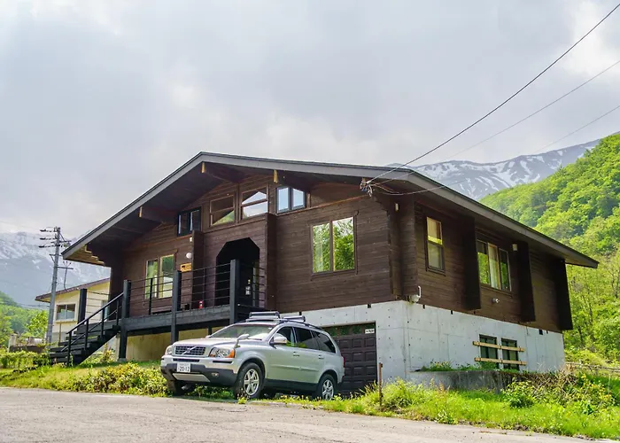 Woodpecker Chalet Hakuba
