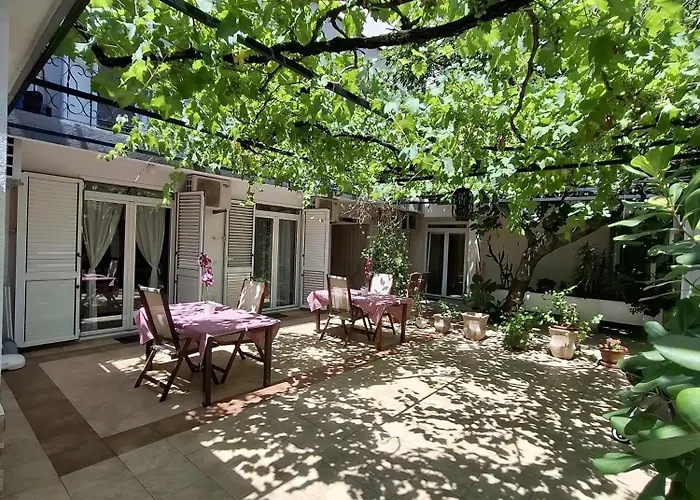 Splendid Luxury Apartments Budva