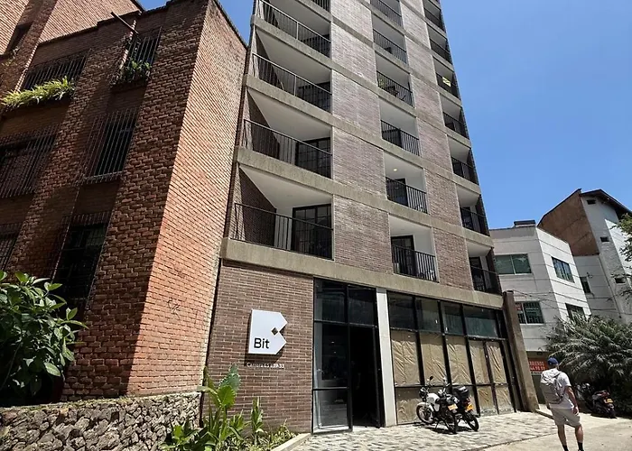 Apartamento Con Excelente Ubicacion, Laureles Medellin