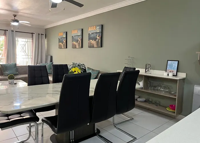 Bay Ridge Luxury Apartment, Ballito