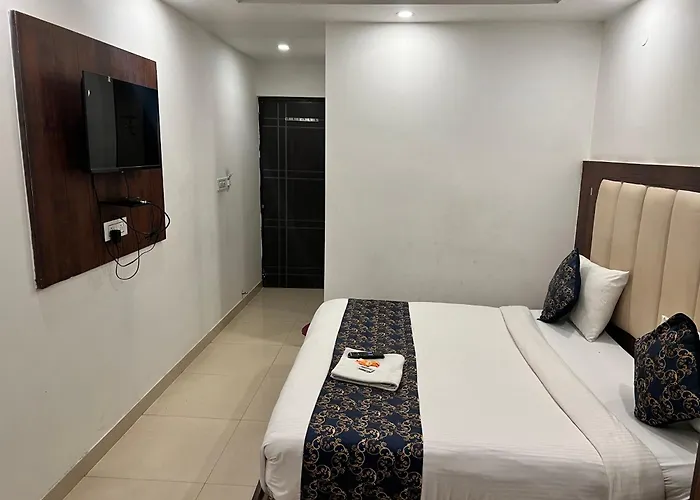 Hotel Tej Palace Near Igi Airport New Delhi