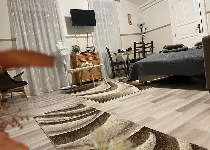 Moonlight Apartman Eger