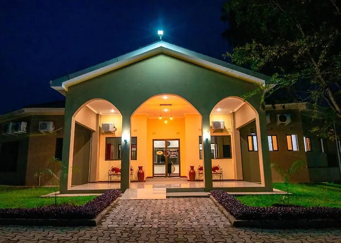 Luxe Countryside Convention Center Hotel Livingstone