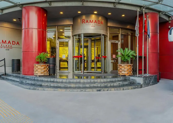 Ramada Plaza By Wyndham Izmir Hotel