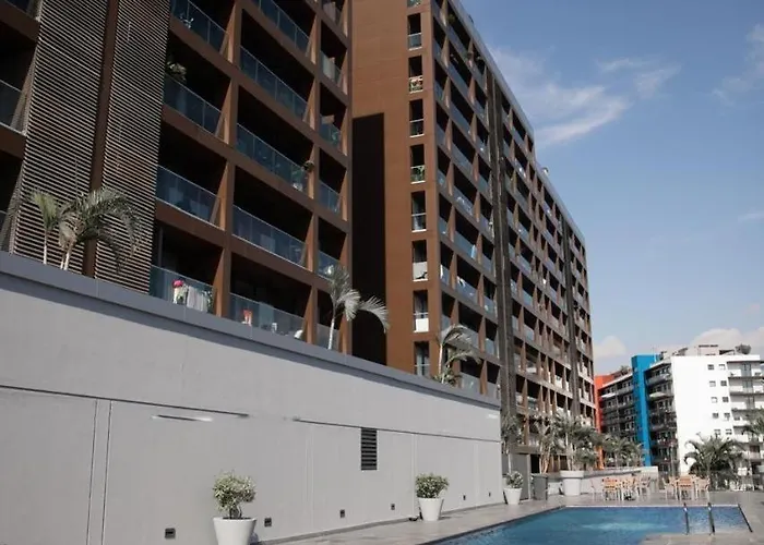 Elegant 2- Bedroom In Heart Of Talatona Belas