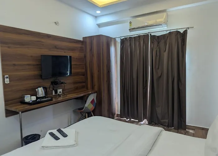The Grove Hotels By Opulent Inn Greater Noida