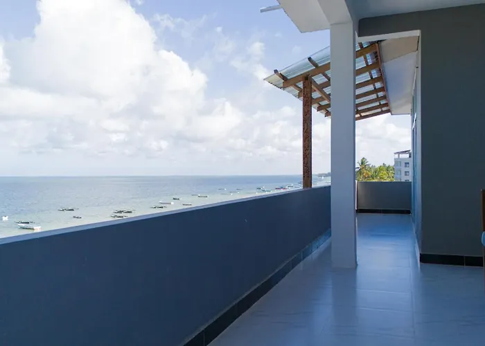 Spacious Beachfront Condo -Ac - Wifi, Uroa Escape Zanzibar