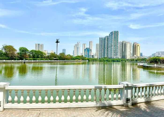 Delux Two Bedroom Apt In Vinhomes Green Bay Near Marriott And Keangnam Hanoi