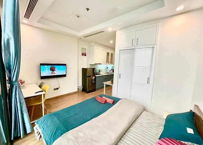 Getaway Studio Apartment In Luxury Vinhomes Complex Hanoi