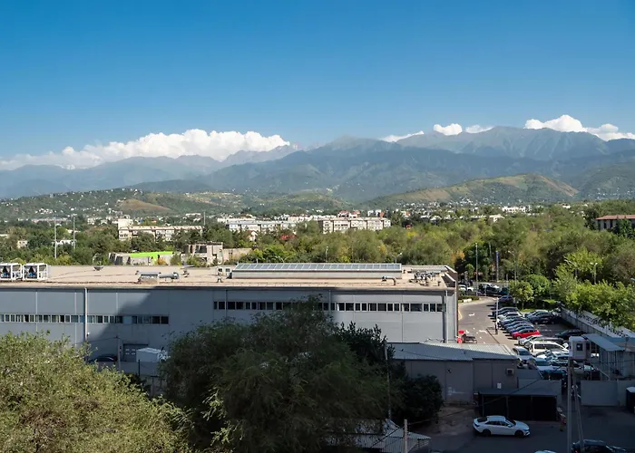 2-Комнатная Квартира В Комфорт Сити С Видом На Горы Almaty