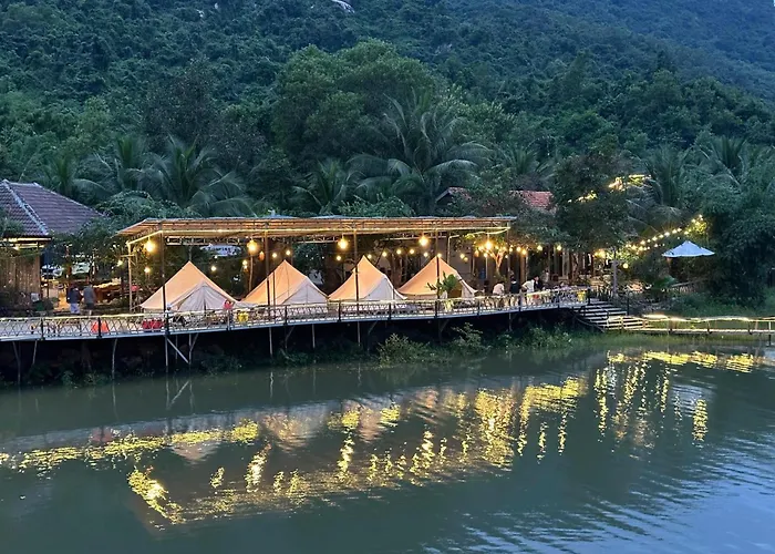 Z Camp Nha Trang Hotel