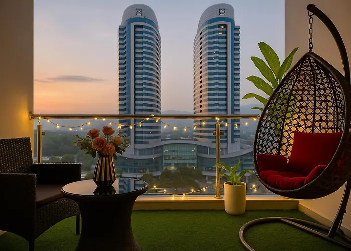 Centaurus Fronting Executive Apartments In Elysium Heights Islamabad