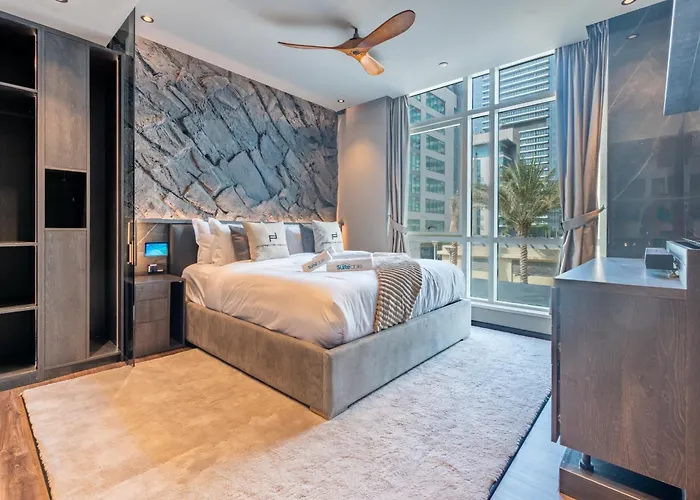 Unique Spacious 1 Bedroom Porsche Design Marina View Dubai