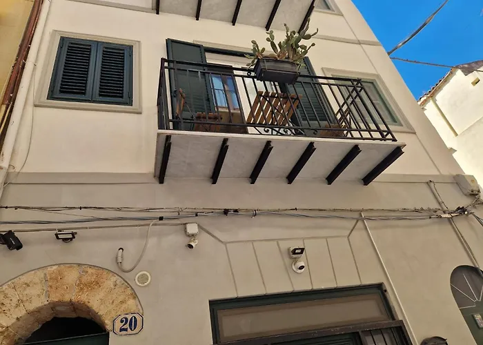 Come A Casa By Holiday World Palermo