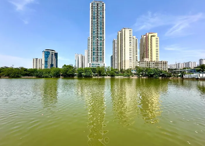 Lux 2 Bedroom, 25 Minutes To Airport, Opt To Nation Convention Centre And Marriott Hotel Hanoi