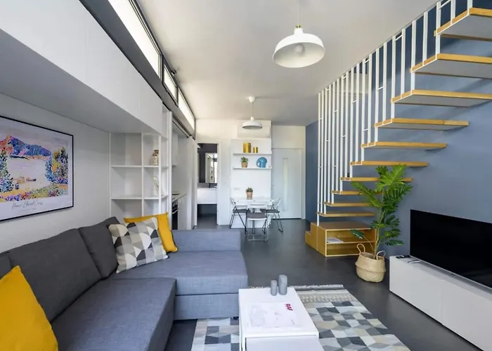 Bright Modern Design New Duplex Loft Patio! #145 Hotel Istanbul