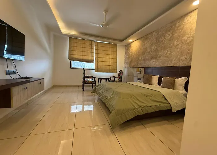 Cyber Vista Hotel Gurgaon