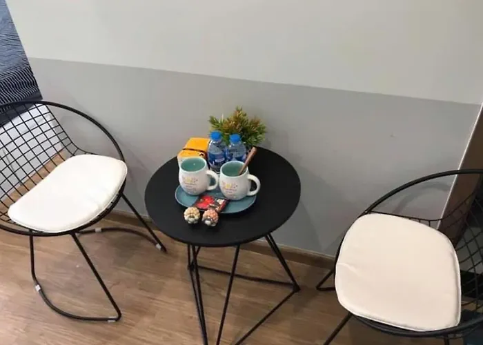 5 Star Apt Studio, Swimming Pool, Gyms, Quick To Airport Hanoi
