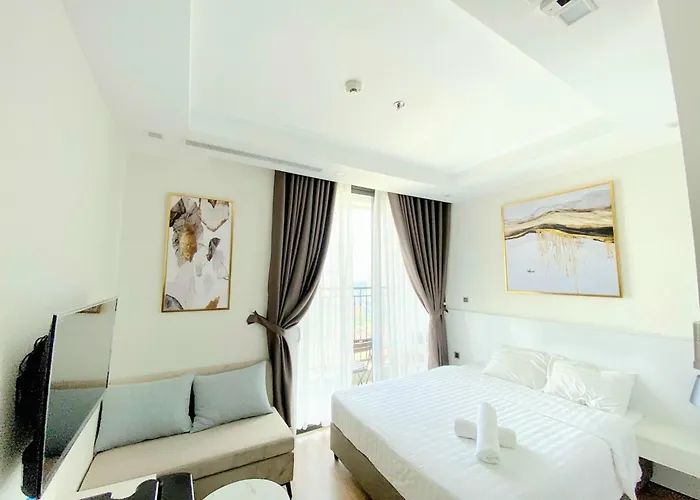 Comfortable Spacious Studio Near Grand Plaza, Dcapital And Marriot Hotel Hanoi
