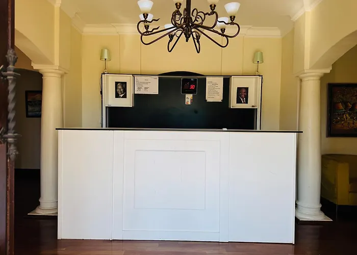Crown Guesthouse-Waterkloof Pretoria