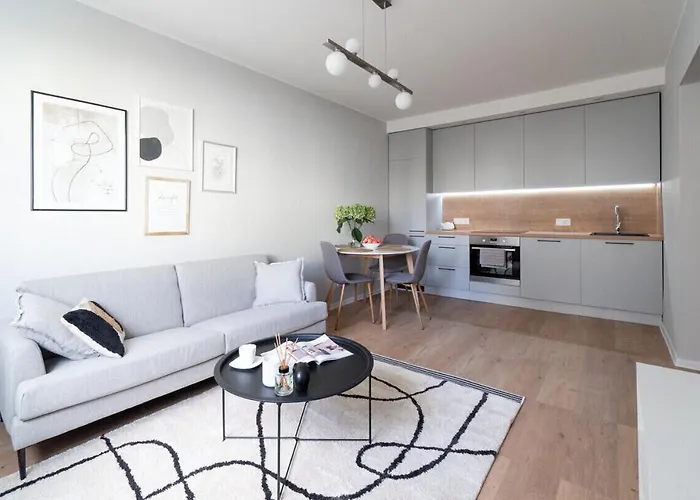 Voru, Tallinn - Newly Renovated Apartment, 10 Min To Old Town