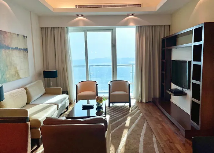 La Suite Dubai Hotel & Apartments Operated By Minor Hotels