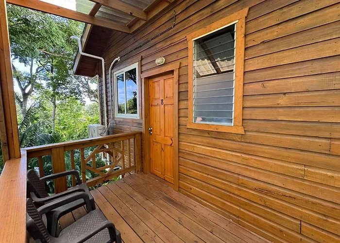 Guava Grove Resort & Villas Sandy Bay