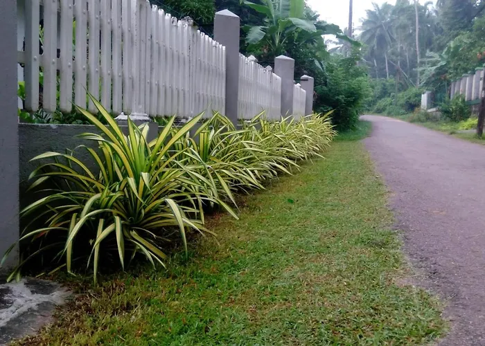 Le Meridien Bnb Home Stay Negombo