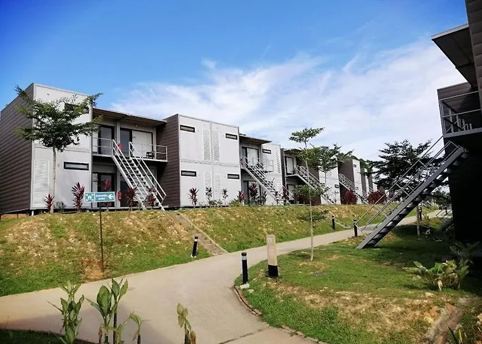 Lakeview Terrace Resort Pengerang