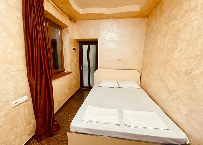 Luxury Apartment With Jacuzzi On Republic Square Yerevan