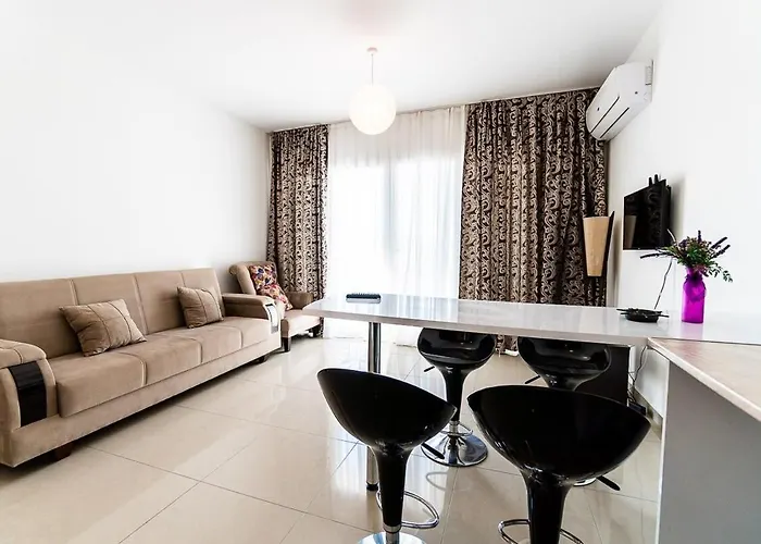Cozy Lapta Sel B5 Apartment