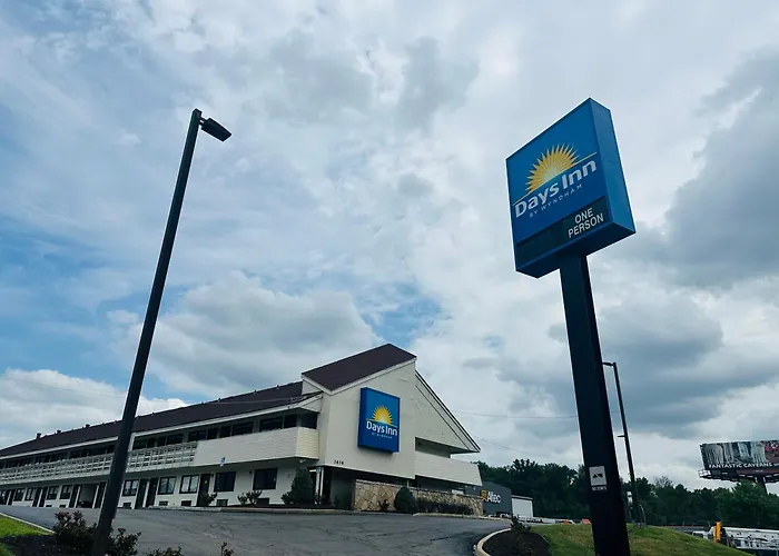Days Inn By Wyndham Kansas City Northeast