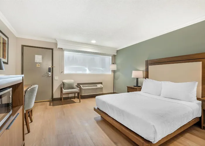 Best Western Plus Burnaby Hotel